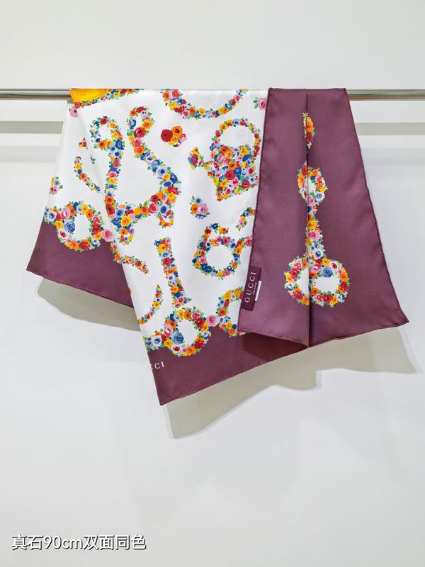Gucci silk scarf 90X90cm E032207